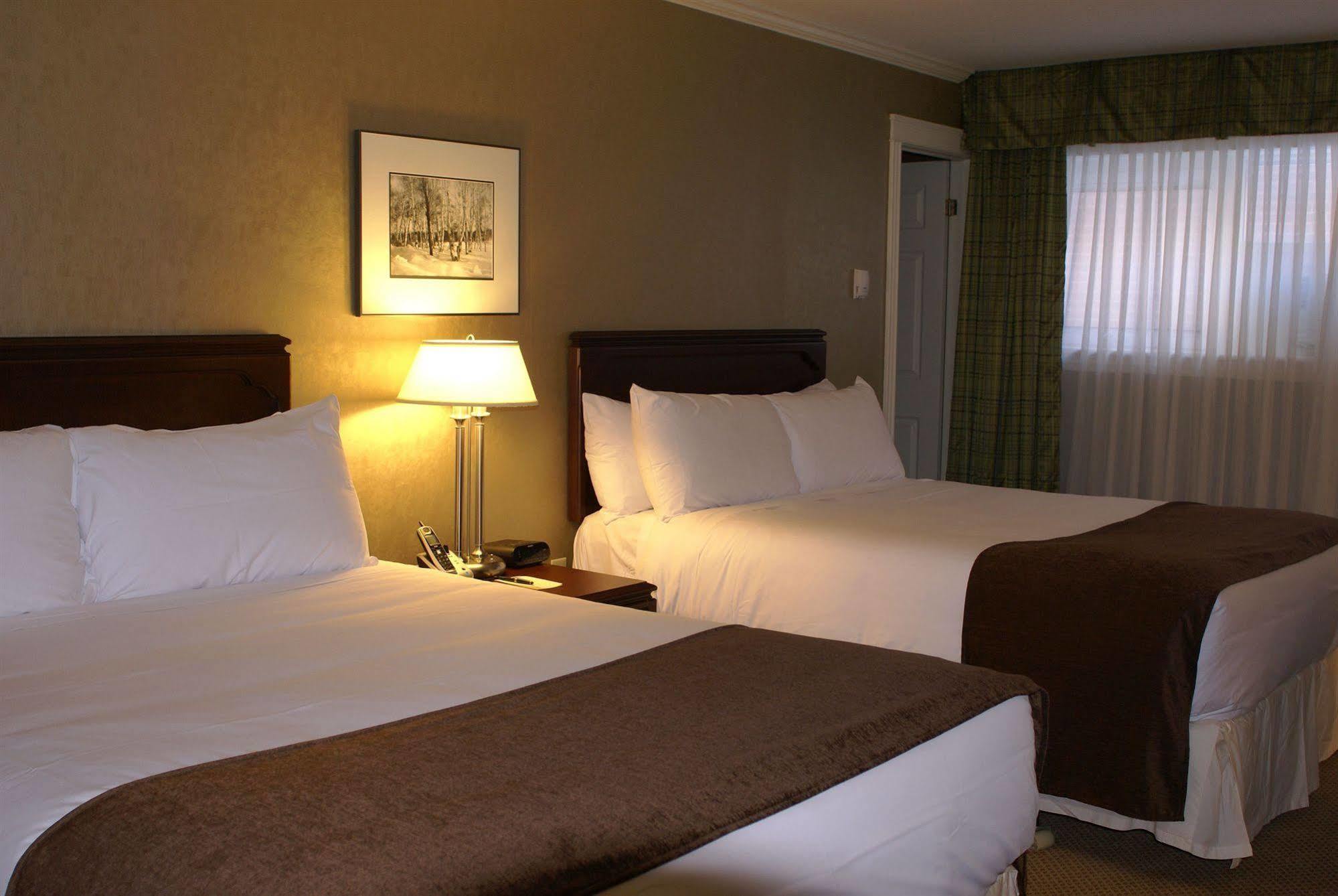 The Hotel On Pownal Charlottetown Exterior foto